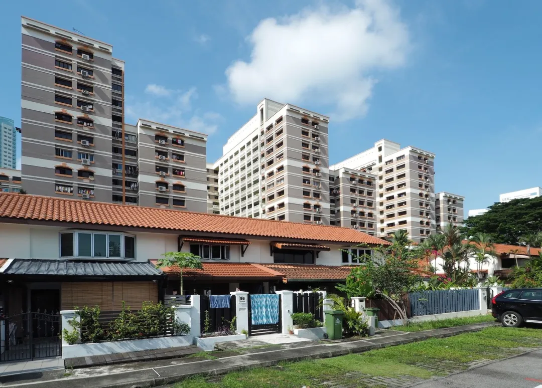“地契过半还卖$156万？！新加坡老组屋价格惊呆我！”