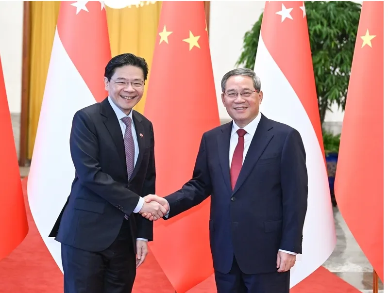新加坡总理黄循财首访中国，每天脸书更新！曾说“永远不要押注中国会衰弱”