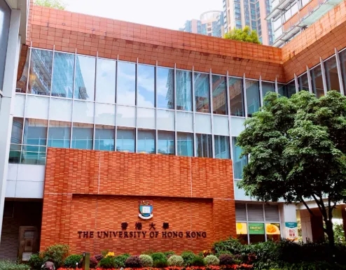 香港放宽留学生名额，却拦不住学生涌向新加坡？“他们去了牛津、剑桥，还有新加坡”