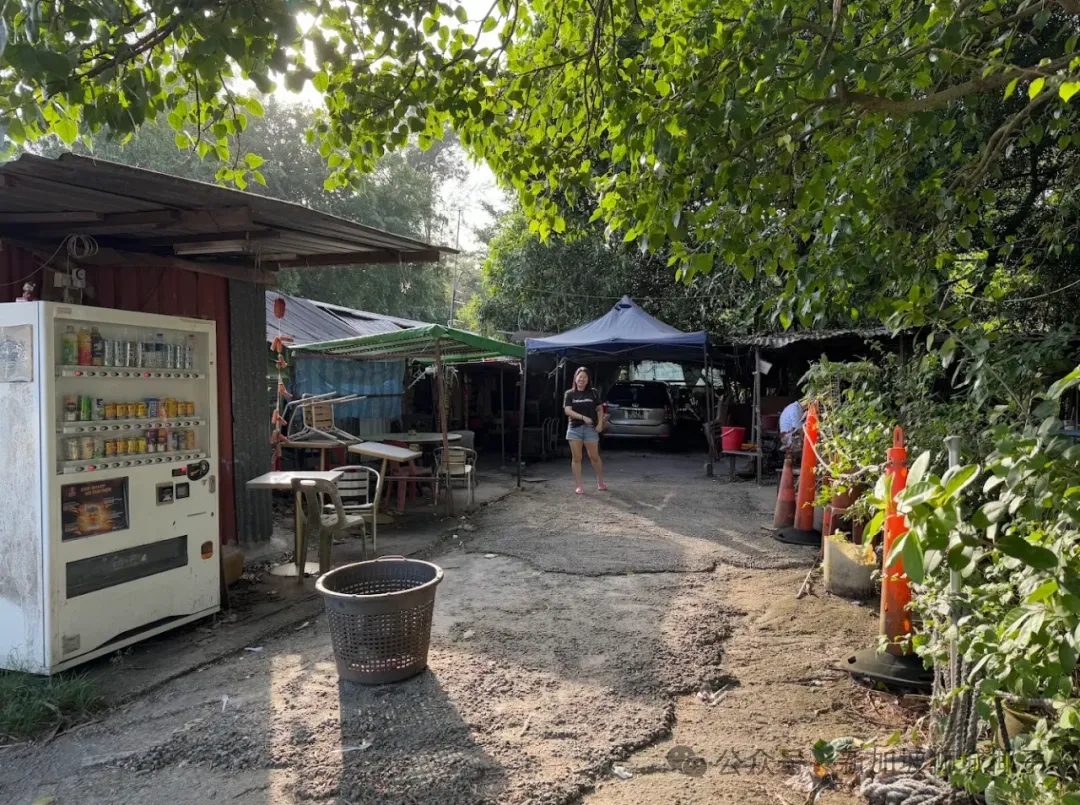 这个位于实里达的隐秘“村落”餐厅自1969年以来一直存在