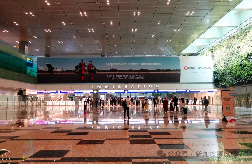 新加坡男子用澳洲护照回国，被当场逮捕！罚款2400新币！