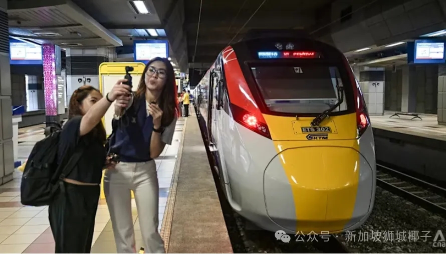 历史性的一刻!新山直达吉隆坡列车首发!