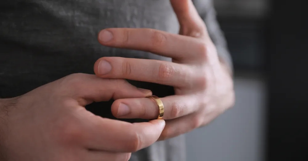 “被裁了还得给前妻100多万赡养费！”在新加坡，结婚可以很快，但离婚“太痛了”！