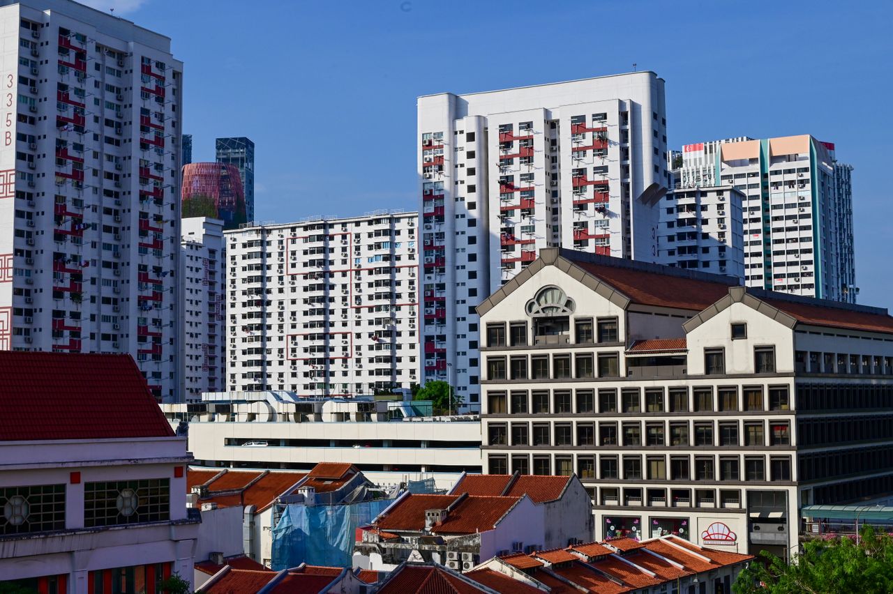 新加坡房价怪象:销量暴跌13%,房价却还在涨!到底谁在托底?